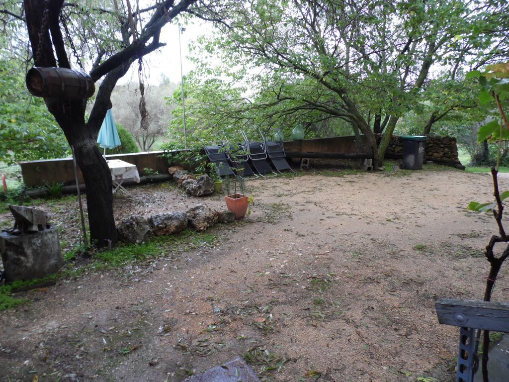Le Mas Du Pin Vert Aubagne Exteriör bild