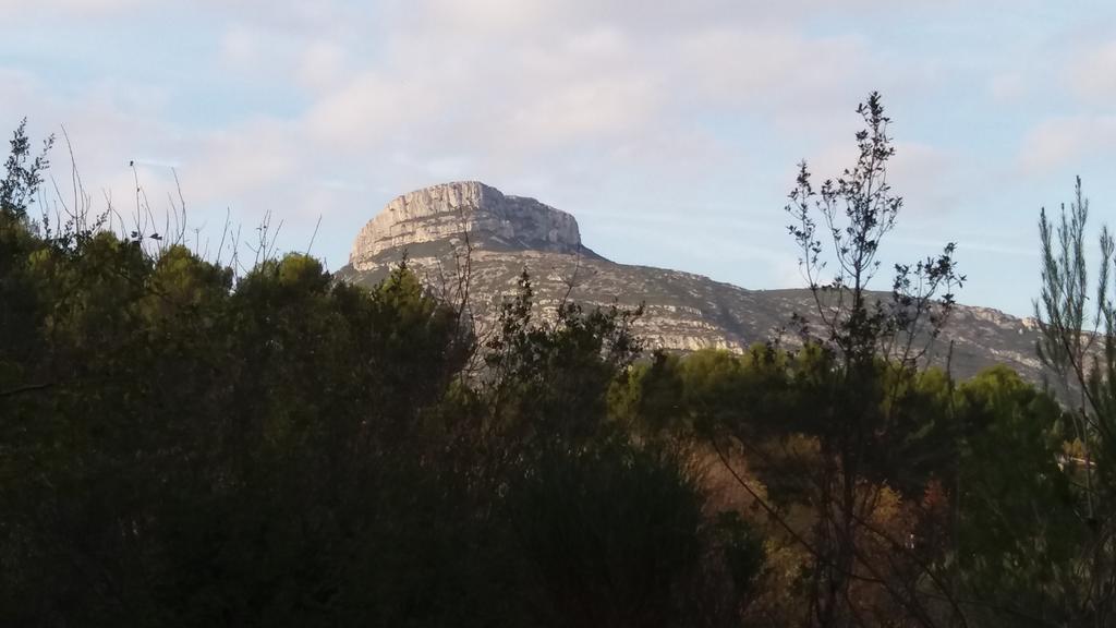 Le Mas Du Pin Vert Aubagne Exteriör bild